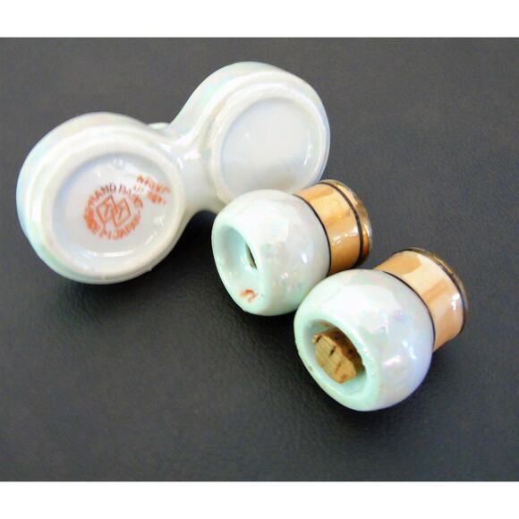 TT Salt & Pepper Shaker Caddy Set Iridescent White Porcelain Gold Top Japan Vtg - Picture 3 of 5